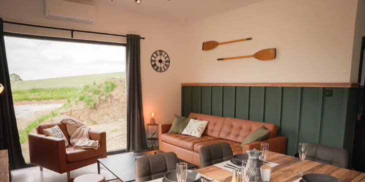 Moderná chata v južných Čechách: vlastná sauna, vírivý sud a kapacita až 6 osôb