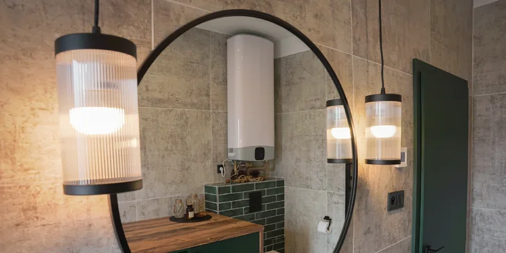 Moderná chata v južných Čechách: vlastná sauna, vírivý sud a kapacita až 6 osôb