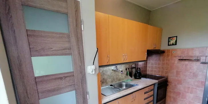 Prenájom rekreačnej chaty v Hořiciach na Šumave: až 6 osôb, kuchynka, gril aj ohnisko, ihrisko s trampolínou