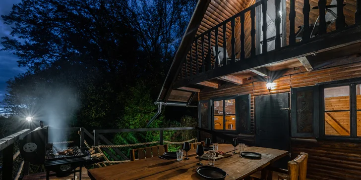 Pobyt v malebnej lesnej wellness chate len 7 km od Litomyšle: sauna, vírivka aj zapožičanie loďky