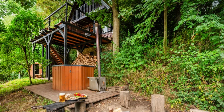 Pobyt v malebnej lesnej wellness chate len 7 km od Litomyšle: sauna, vírivka aj zapožičanie loďky