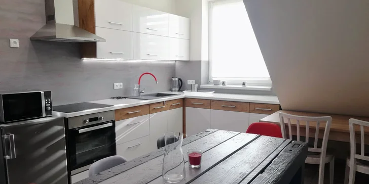 Moderné a priestranné apartmány v CHKO Železné hory pre pár aj rodinu