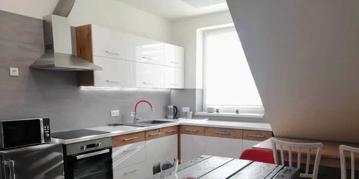 Moderné a priestranné apartmány v CHKO Železné hory pre pár aj rodinu