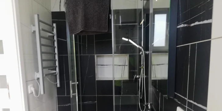 Moderné a priestranné apartmány v CHKO Železné hory pre pár aj rodinu