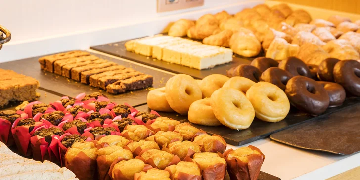 Dovolenka v Španielsku: 3* hotel s raňajkami, autobusy na pláž, Oceánografický park