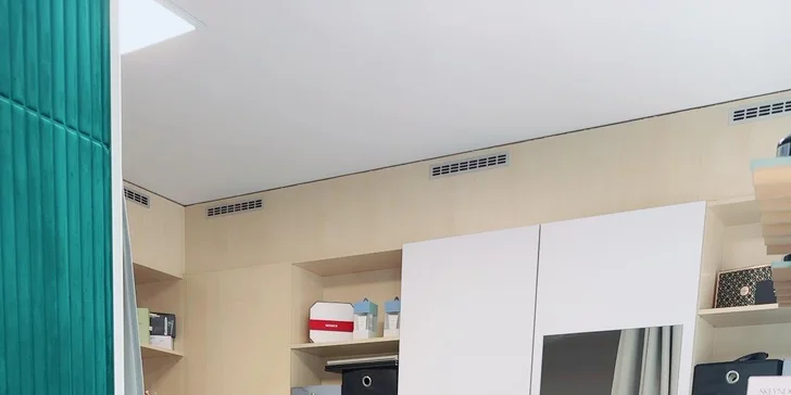 Dámsky strih alebo brazílsky keratín s podstrihnutím