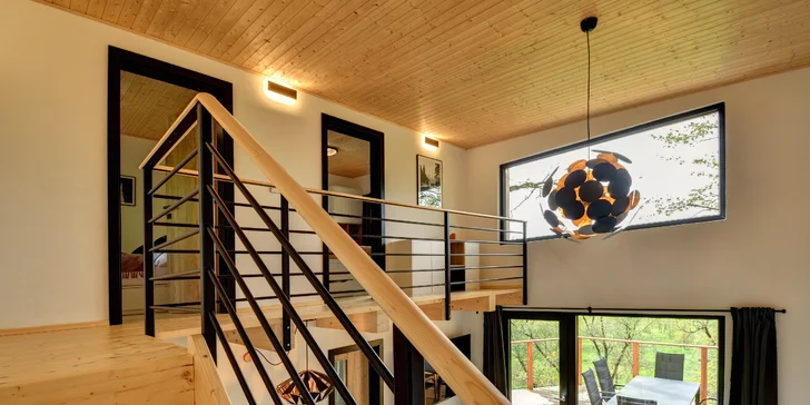 Moderná chata pri Českých Budějoviciach a Krumlove: fínska sauna, terasa, kapacita až pre 6 osôb