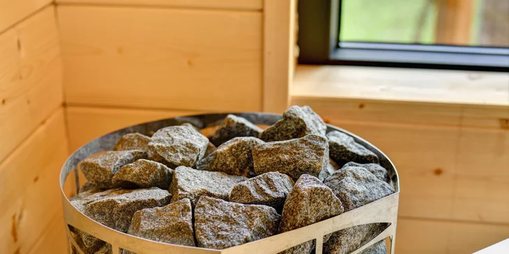 Moderná chata pri Českých Budějoviciach a Krumlove: fínska sauna, terasa, kapacita až pre 6 osôb