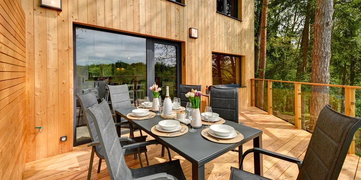 Moderná chata pri Českých Budějoviciach a Krumlove: fínska sauna, terasa, kapacita až pre 6 osôb