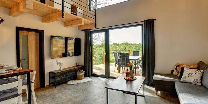 Moderná chata pri Českých Budějoviciach a Krumlove: fínska sauna, terasa, kapacita až pre 6 osôb