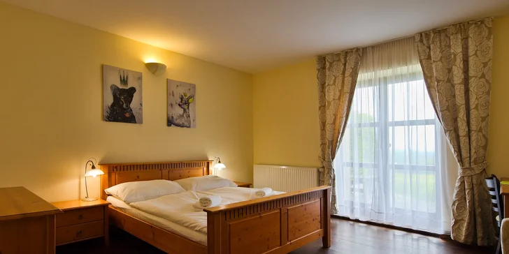 Pobyt v hoteli pri hrade Buchlov s raňajkami aj večerami a wellness alebo masážou