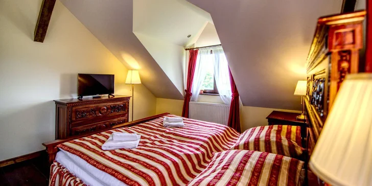 Pobyt v hoteli pri hrade Buchlov s raňajkami aj večerami a wellness alebo masážou