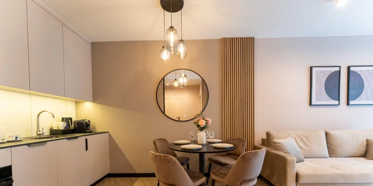 Nové apartmány pri Balte 15 min. od pláže: raňajky, bazény, vírivky a sauna