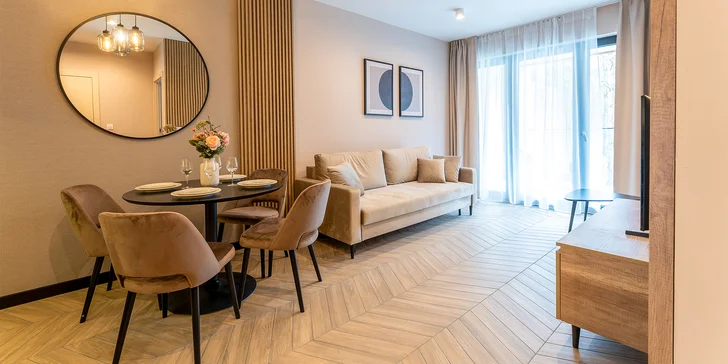 Nové apartmány pri Balte 15 min. od pláže: raňajky, bazény, vírivky a sauna