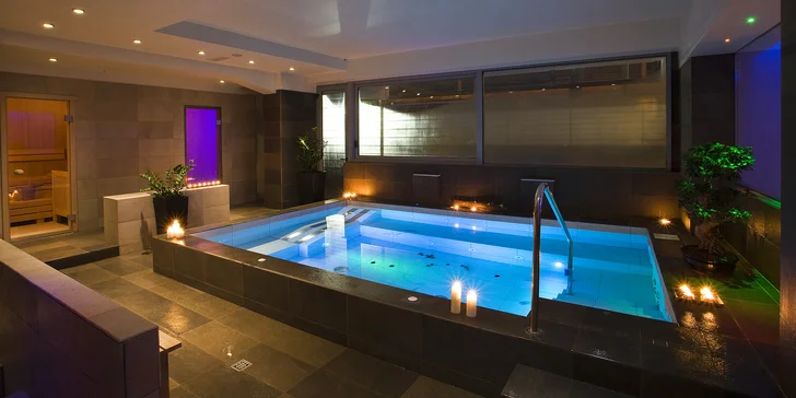 Talianska siesta a relax: 4* moderný hotel pri pláži, raňajky, bazény, možnosť wellness