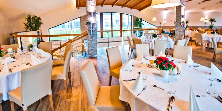 Hotel s vlastnou pieskovou plážou, wellness, atrakcie a zábavný park Energylandia na skok