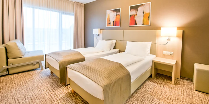 Hotel s vlastnou pieskovou plážou, wellness, atrakcie a zábavný park Energylandia na skok