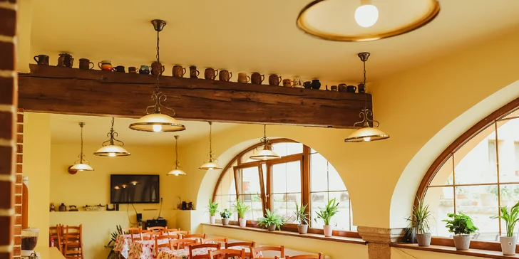 Športovo-relaxačné centrum pri Františkových Lázňach: pobyt s raňajkami alebo polpenziou a zľava na šport