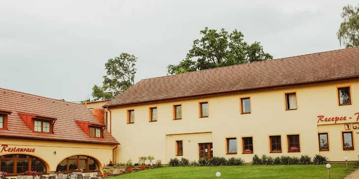 Športovo-relaxačné centrum pri Františkových Lázňach: pobyt s raňajkami alebo polpenziou a zľava na šport