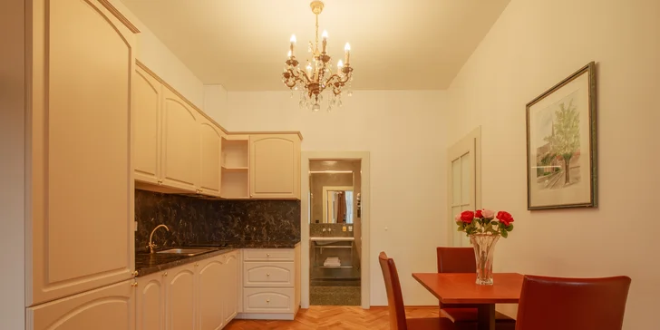 Luxusný hotel na karlovarskej kolonáde: pobyt s možnosťou raňajok aj pivných kúpeľov