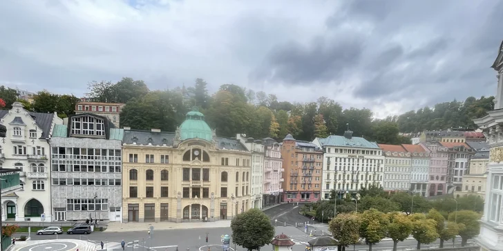 Luxusný hotel na karlovarskej kolonáde: pobyt s možnosťou raňajok aj pivných kúpeľov