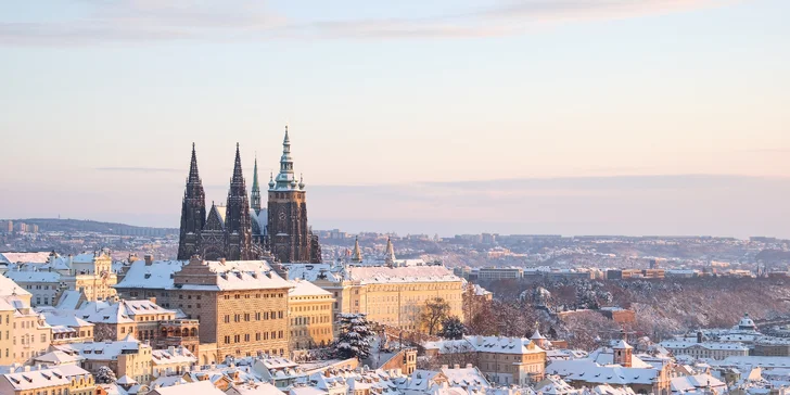 Adventná Praha a rozprávkový Karlštejn – zájazd plný histórie, romantiky a vianočnej atmosféry