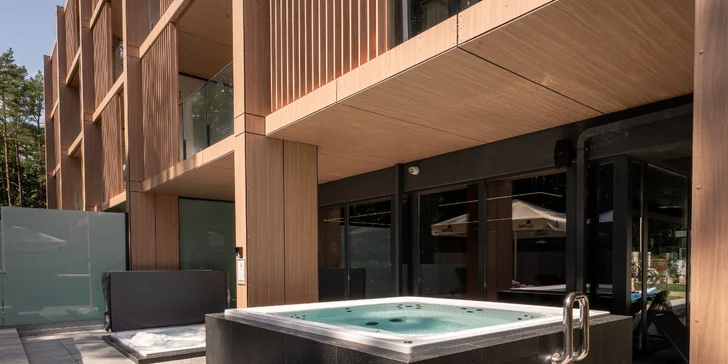 Nové apartmány pri Balte 15 min. od pláže: raňajky, bazény, vírivky a sauna