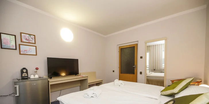 Pohodový pobyt v srdci kúpeľného mesta Poděbrady s polpenziou a vínom