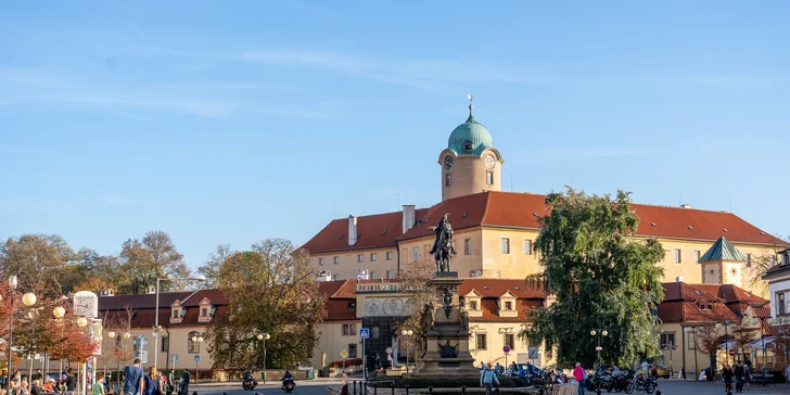 Pohodový pobyt v srdci kúpeľného mesta Poděbrady s polpenziou a vínom