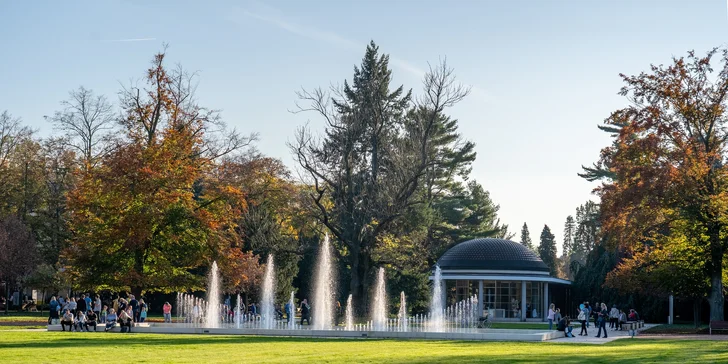 Pohodový pobyt v srdci kúpeľného mesta Poděbrady s polpenziou a vínom
