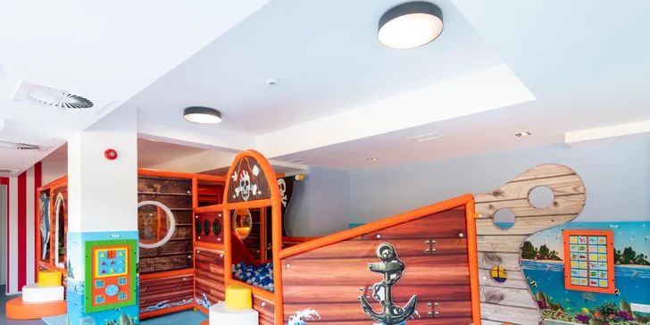 Rodinná dovolenka pri Balte a jazere Jamno: polpenzia, wellness a skvelé zázemie pre deti