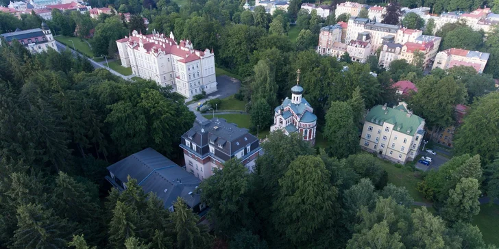 Relax v pokojnej časti Mariánskych Lázní: raňajky aj polpenzia, wellness a procedúry