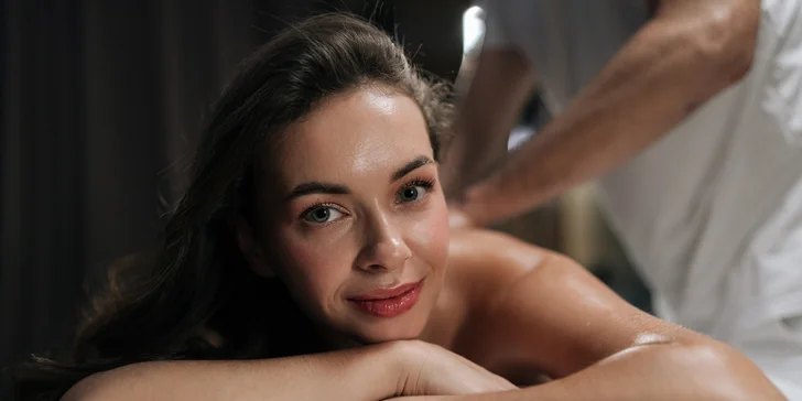 Klasická, relaxačná, reflexná masáž alebo masáž lávovými kameňmi