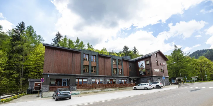 Pohoda v srdci Krkonôš: raňajky alebo polpenzia, zľava na elektrobicykle a bowling