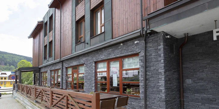 Pohoda v srdci Krkonôš: raňajky alebo polpenzia, zľava na elektrobicykle a bowling