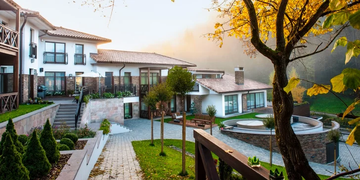 Exkluzívny pobyt na Orave s neobmedzenou privátnou vírivkou na terase suity, infrasaunou a biokrbom