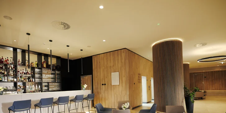 Dovolenka v Portoroži: 4* hotel s raňajkami alebo polpenziou, bazény, dieťa do 12,9 rokov zdarma