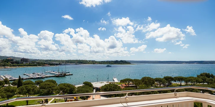 Dovolenka v Portoroži: 4* hotel s raňajkami alebo polpenziou, bazény, dieťa do 12,9 rokov zdarma