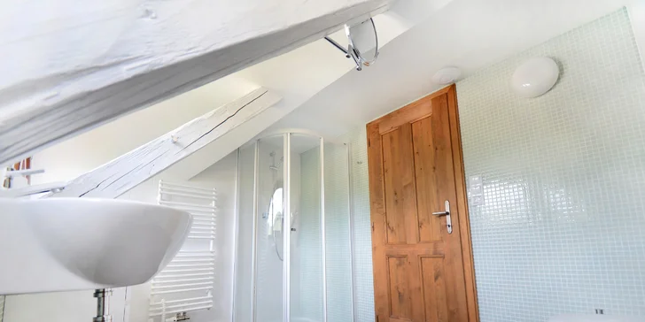 Pobyt na Šumave: moderne zrekonštruovaná fara v Rejštejně, 3 km od Kašperských hôr