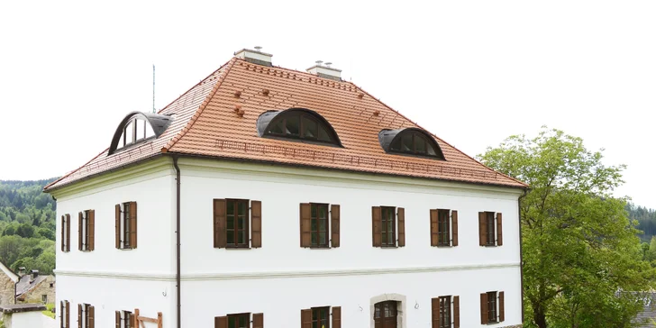 Pobyt na Šumave: moderne zrekonštruovaná fara v Rejštejně, 3 km od Kašperských hôr