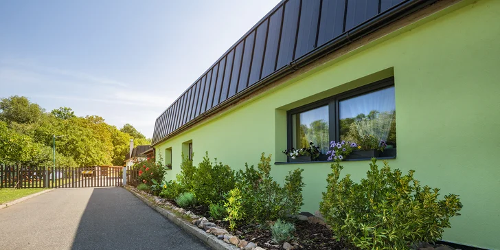 Pobyt v Klášterci nad Ohří s raňajkami, košom dobrôt aj jazdou na koni