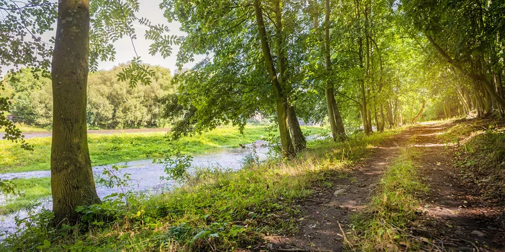 Pobyt v Klášterci nad Ohří s raňajkami, košom dobrôt aj jazdou na koni
