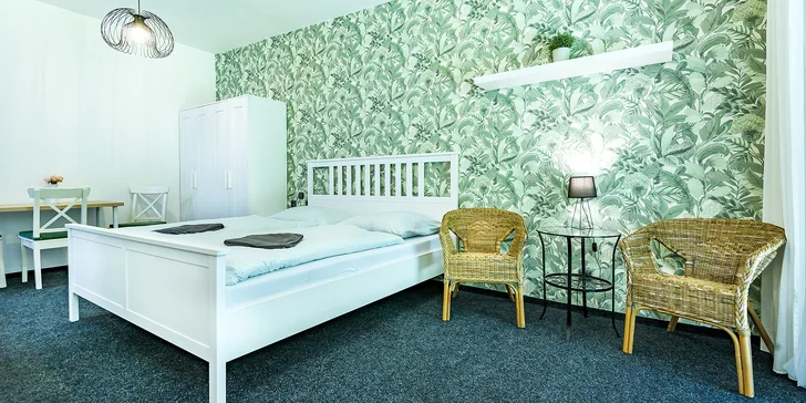 Pobyt v Klášterci nad Ohří s raňajkami, košom dobrôt aj jazdou na koni