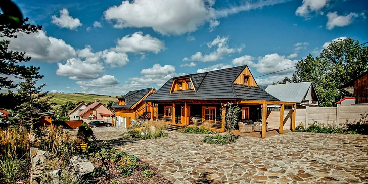 Kúzelný pobyt na Orave: moderná chalupa pre 8 osôb s privátnym mini wellness a veľkou záhradou