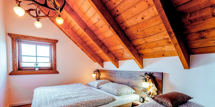 Kúzelný pobyt na Orave: moderná chalupa pre 8 osôb s privátnym mini wellness a veľkou záhradou