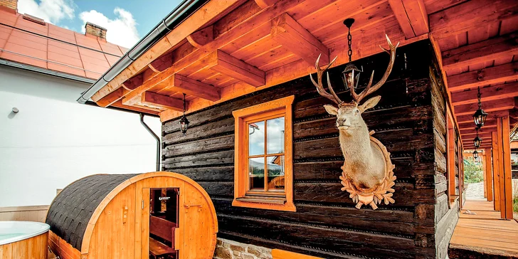 Kúzelný pobyt na Orave: moderná chalupa pre 8 osôb s privátnym mini wellness a veľkou záhradou