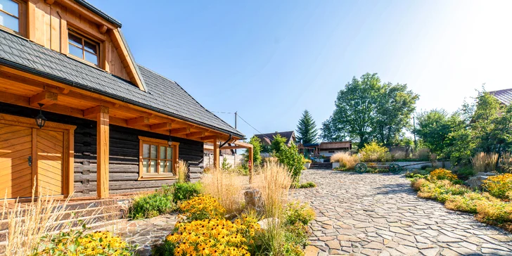 Kúzelný pobyt na Orave: moderná chalupa pre 8 osôb s privátnym mini wellness a veľkou záhradou