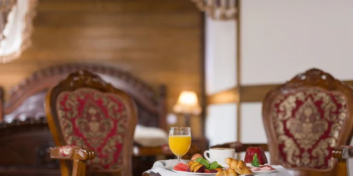 Pobyt na zámku pri Karlových Varoch: neobmedzený wellness, polpenzia, masáž aj procedúry