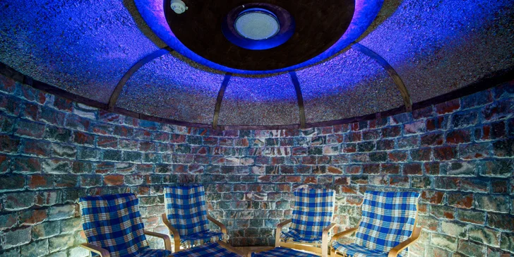 Pobyt na zámku pri Karlových Varoch: neobmedzený wellness, polpenzia, masáž aj procedúry