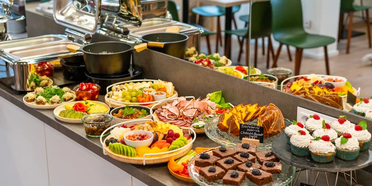 Luxusné apartmány v Mladej Boleslavi: možnosť raňajok aj apartmán s vlastným strešným wellness